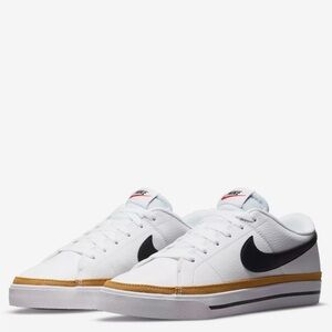 NIKE COURT LEGACY NN
WHITE/BLACK-DESERT OCHRE BLANC/OCRE DU DESERT/NOIR